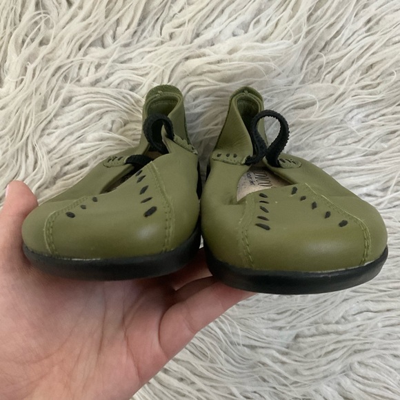 Arcopedico Shawna Mary Jane Green Leather Round Toe Stitch Accent Flats EUC 36 - Picture 4 of 9